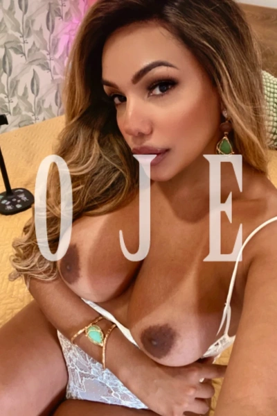 Júlia Gambine, travesti em Matosinhos 912095186